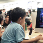 "niño informático"